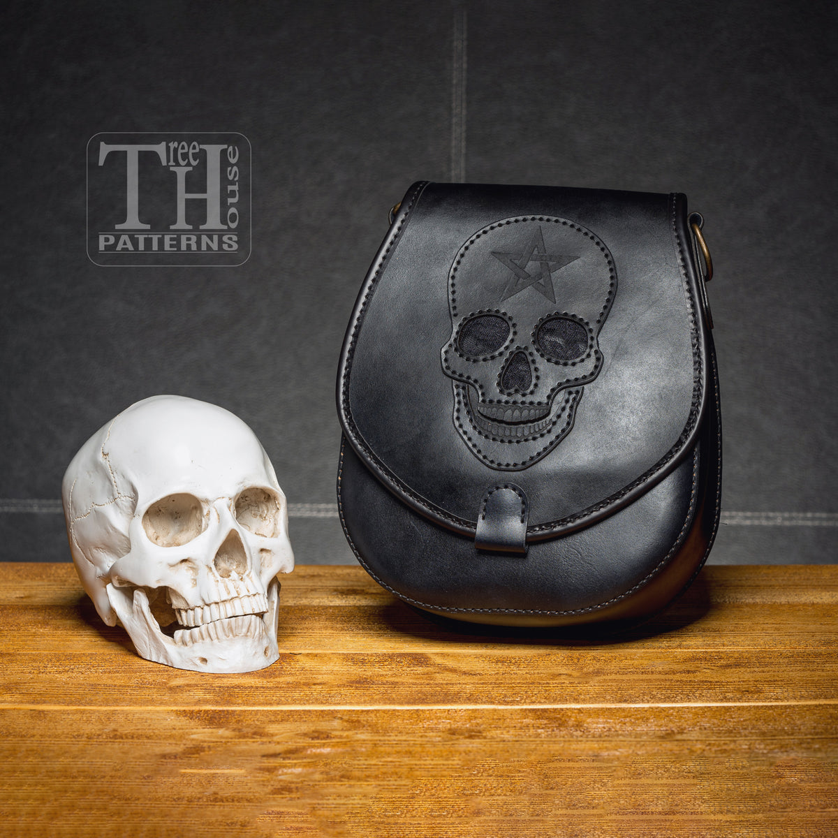 Leather Skull Crossbody Bag Pattern – PDF & DXF Gothic Template SVG